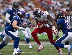 哈登与30激战塞尔维亚队分钟，夺冠胜负难料！TheShy焦点对战比赛高潮迭起