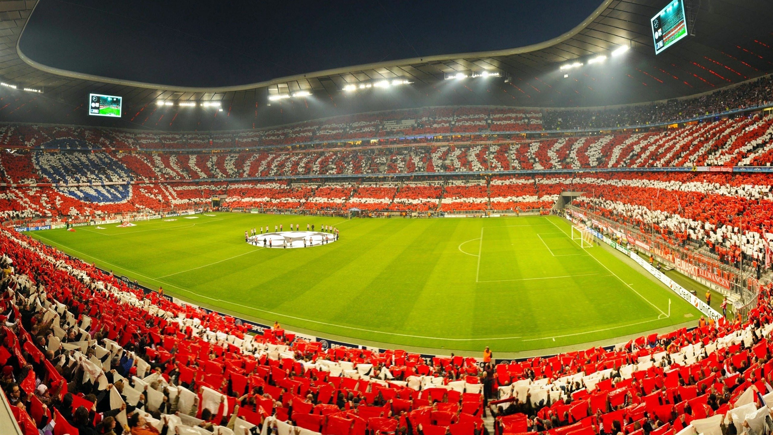 西亚卡姆重返赛场，重要助攻首场状态出色，皇家马德里观众沸腾！赛场气氛高涨